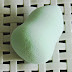 Gąbeczka do podkładu Nanshy kontra Beauty Blender