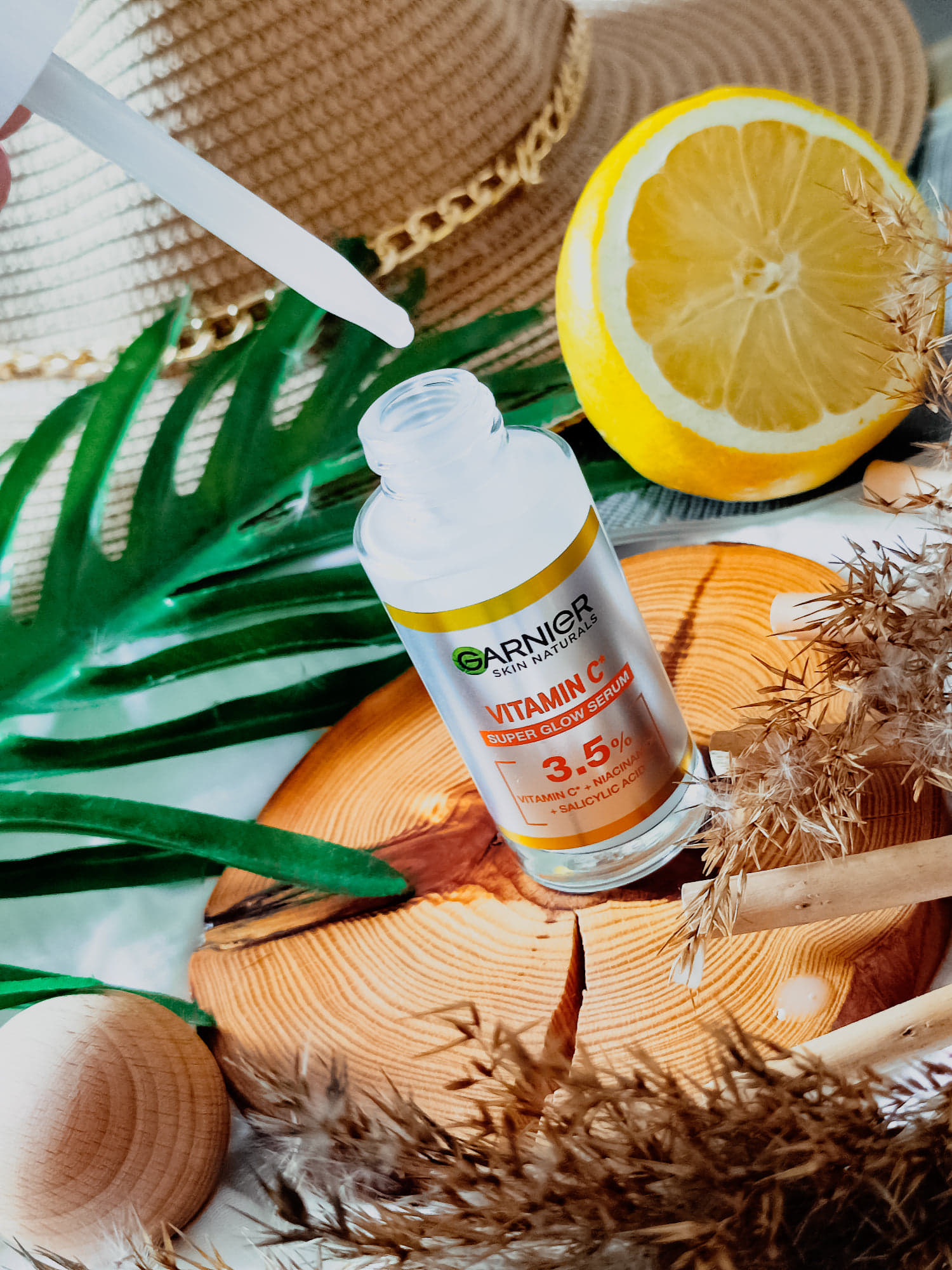 Składniki aktywne w kosmetykach do pielęgnacji cery | witamina C